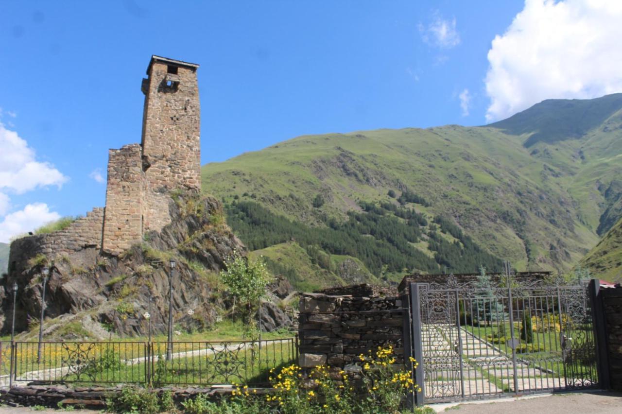 Affittacamere Warm House Kazbegi Esterno foto